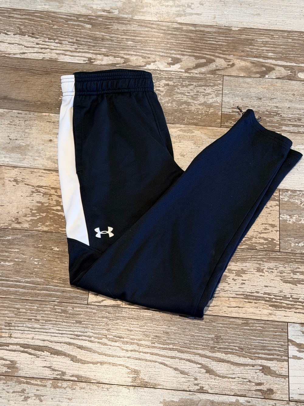 Under Armour Women’s Black and White Heat Gear Joggers size XS